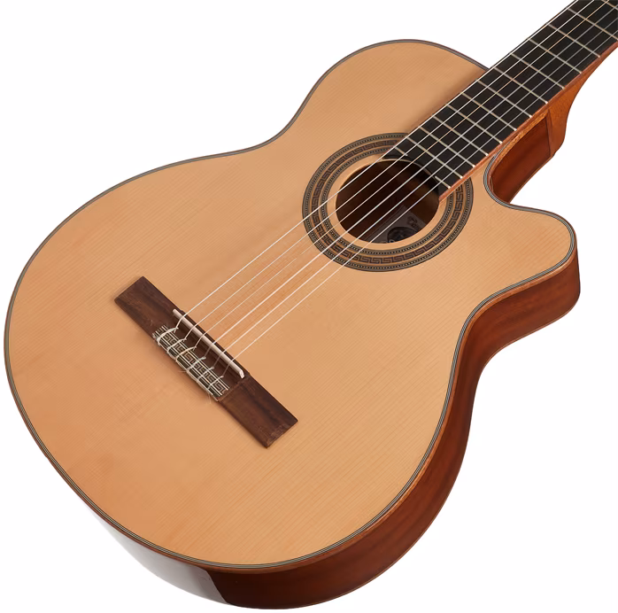 Tanglewood EMDC7 - Klassische elektroakustische Gitarre