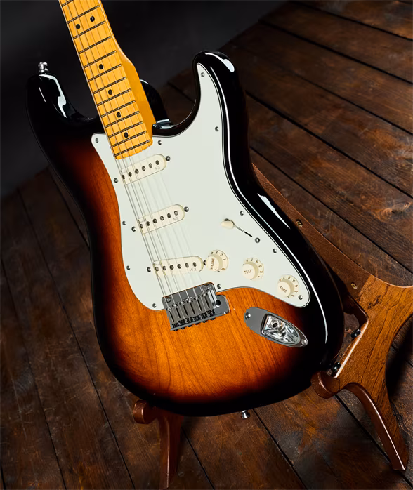Fender 2015 American Deluxe Stratocaster V Neck - E-Gitarre