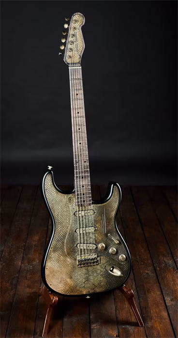 James Trussart 2010 Steel O Matic Antique Silver Snakeskin - E-Gitarre