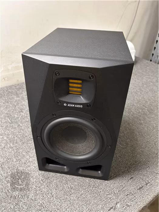 ADAM AUDIO A7V (gebraucht) - Aktiver Studiomonitor