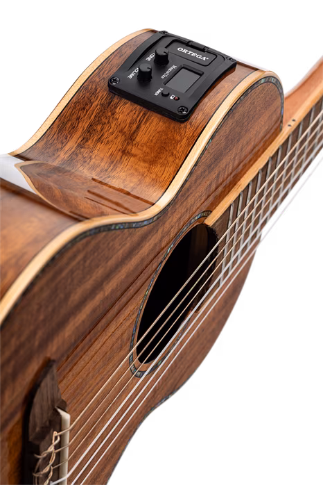 Ortega RGLE18ACA - Elektroakusztikus gitár ukulelé