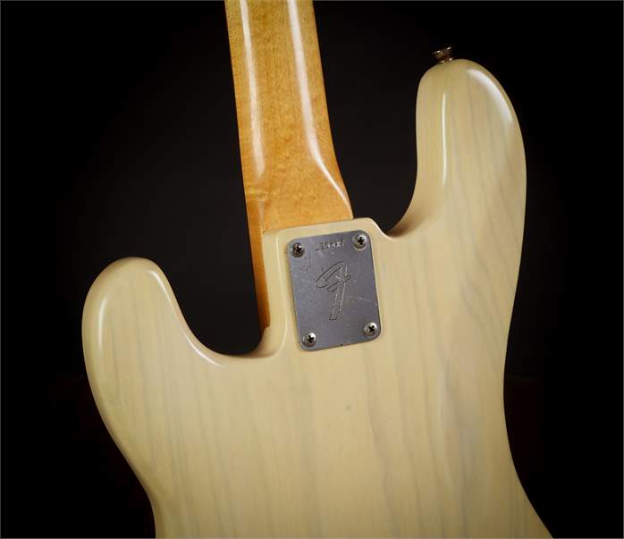 Fender 1966 Precision Bass Refin Trans Blonde 1-Piece Ash Body - Elektromos basszusgitár