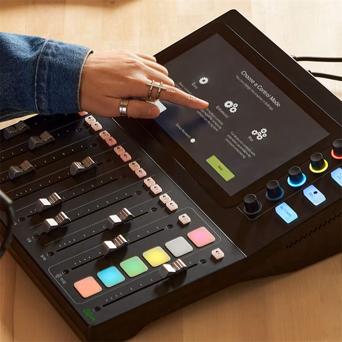 Mackie DLZ Creator Podcasting Mixer (Újszerű) - Livestreaming Audio Mixer