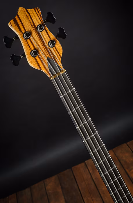 Boldogh 2018 Zebrano 4 Smith Clone - Elektromos basszusgitár