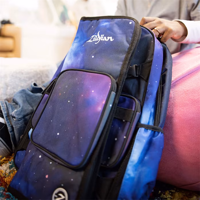 Zildjian Student Backpack Purple Galaxy - Hátizsák pálca tartóval