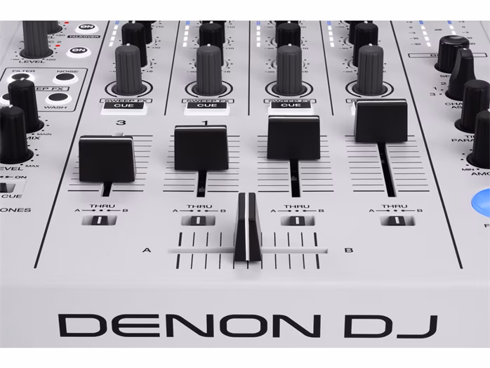 DENON DJ SC LIVE4 White - DJ kontroller