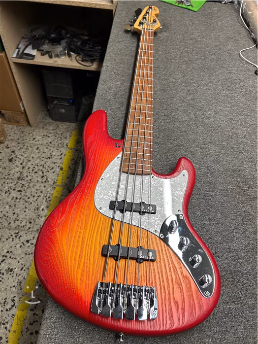 Sandberg California TT 5 PF Cherry Sunburst (Újszerű) - Elektromos basszusgitár
