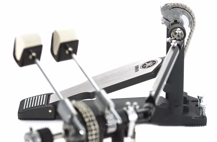 Yamaha DFP9500C - Stopa podwójna do bębna basowego