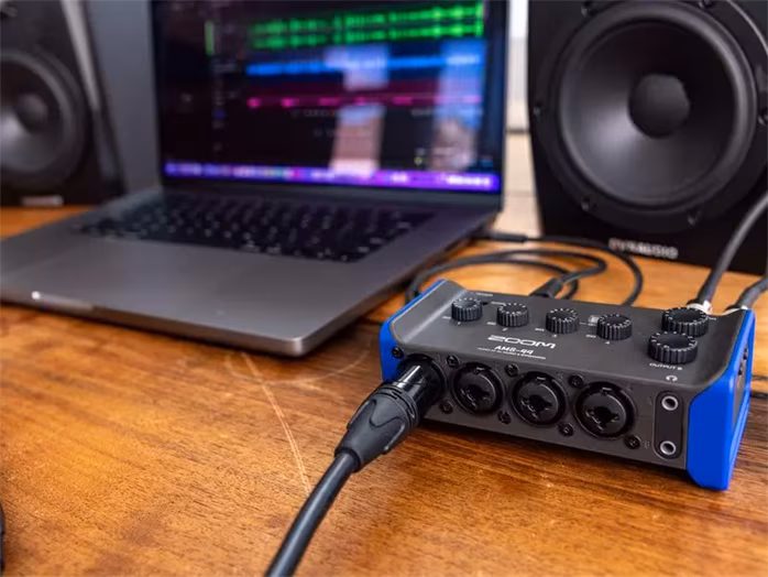 Zoom AMS-44 - Karta dźwiękowa USB
