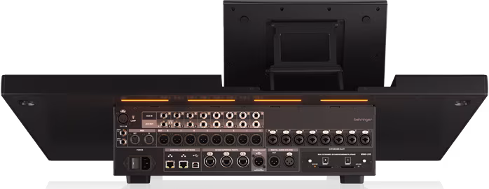 Behringer WING-BK - Cyfrowa konsoleta mikserska
