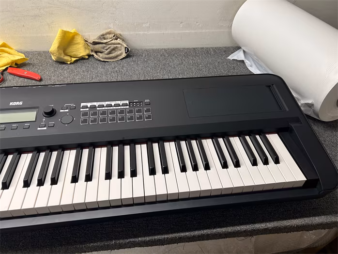 Korg KROSS2-88-MB (używane) - Syntezator
