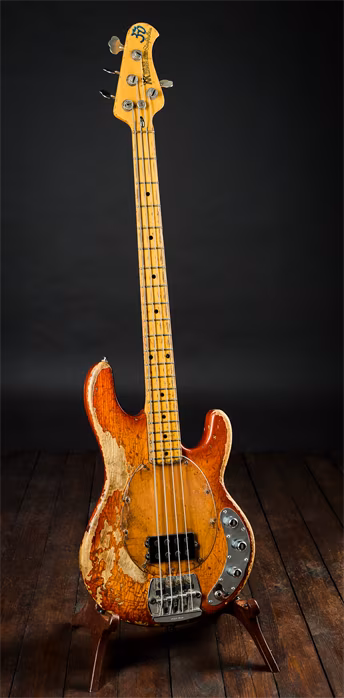 Music Man 1986 Stingray 4 USA - Elektryczna gitara basowa