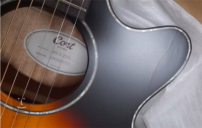 Cort SFX-E 3TS (uszkodzone) - Gitara elektroakustyczna