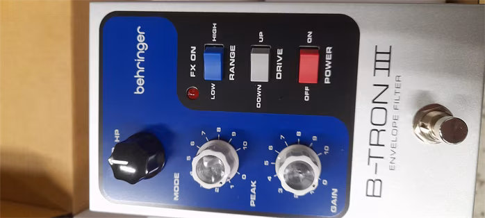 Behringer B-TRON III ENVELOPE FILTER (używane) - Efekt gitarowy