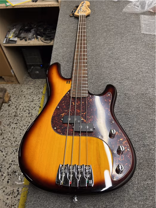 Sandberg Electra II VS4 TSB RWFB (zanowny) - Elektryczna gitara basowa