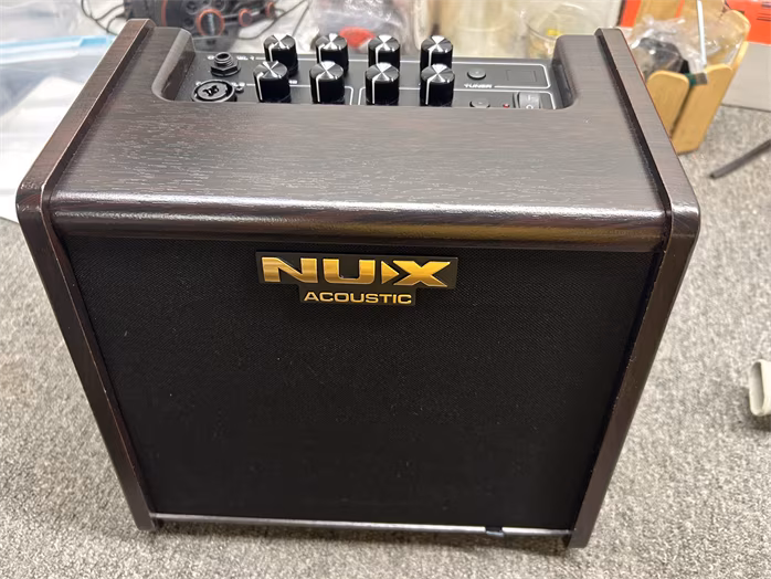 Nux AC-25 (zanowny) - Combo do instrumentów akustycznych
