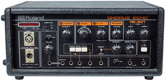 Roland RE 501 Chorus Echo - Gitarový efekt