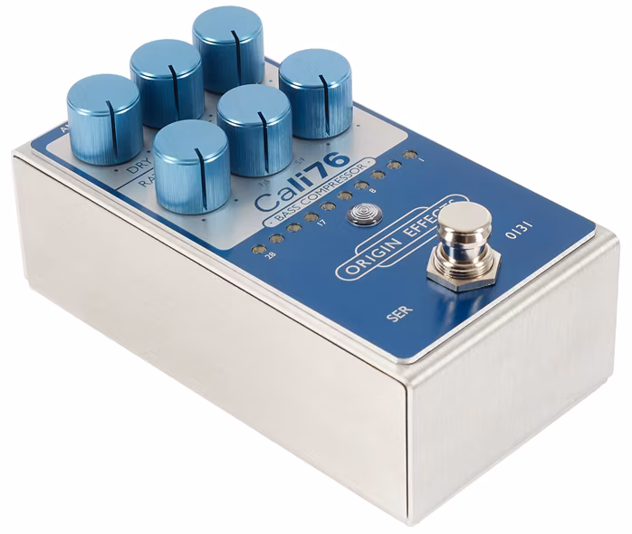 Origin Effects Cali76 Bass Compressor Super Vintage Blue - Basgitarový efekt