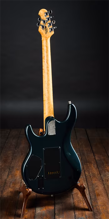 Music Man 2006 Luke II Carbon Blue Pearl - Elektrická gitara