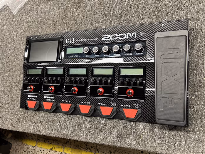 Zoom G11 (použité) - Gitarový multiefekt