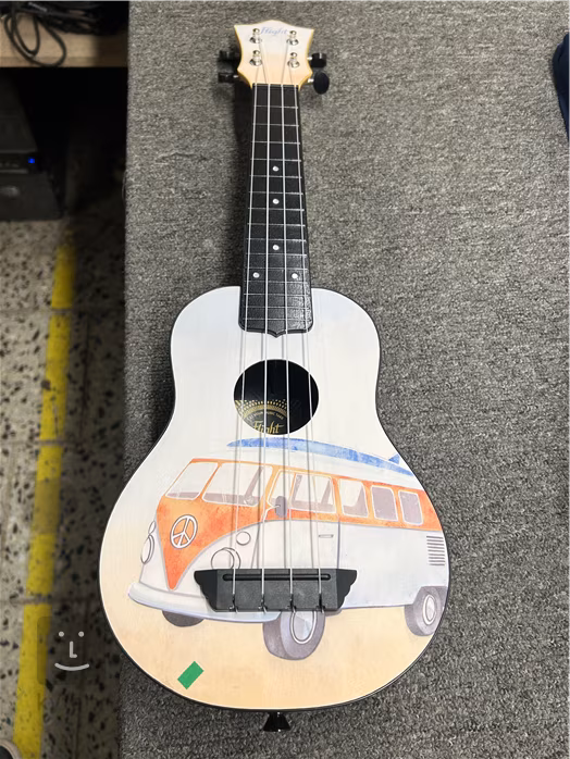 Flight TUS-25 BUS (poškodené) - Akustické ukulele