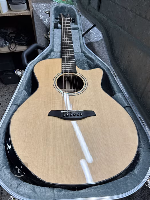 Furch Yellow Deluxe Gc-SR CNR Active (použité) - Akustická gitara