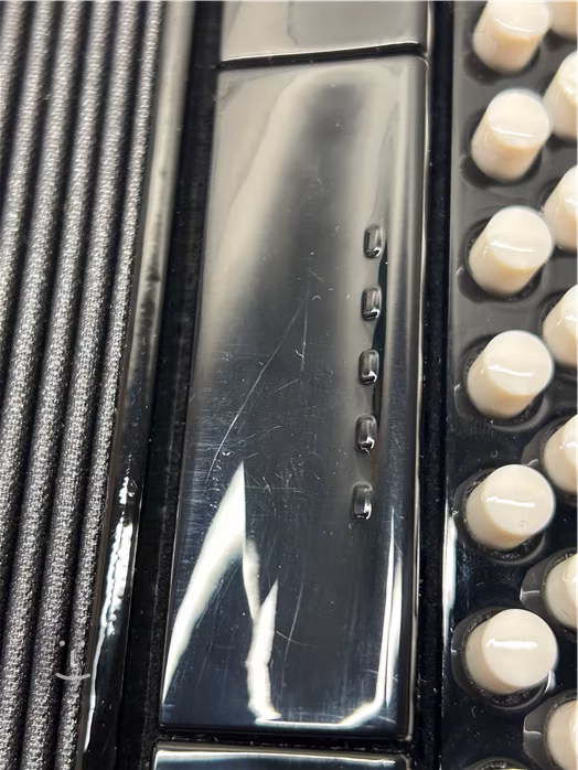 Hohner Nova III 96 black, B-stepped (použité) - Chromatický akordeón