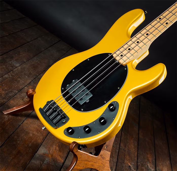 Music Man 2017 Stingray 4 Firemist Gold - Elektrická basgitara