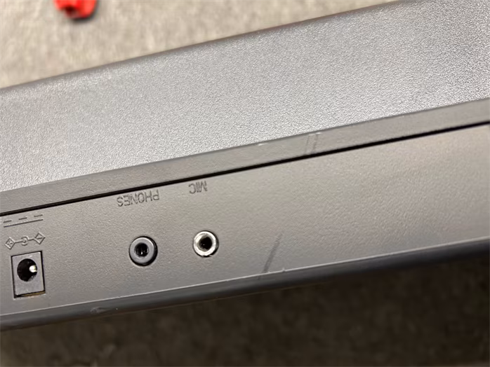 Fox 160 BK (použité) - Klávesy bez dynamiky