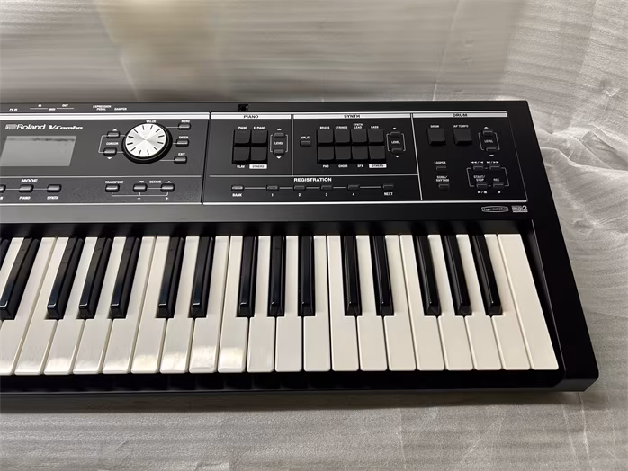 Roland V-Combo VR-09-B (použité) - Prenosné digitálne stage piano