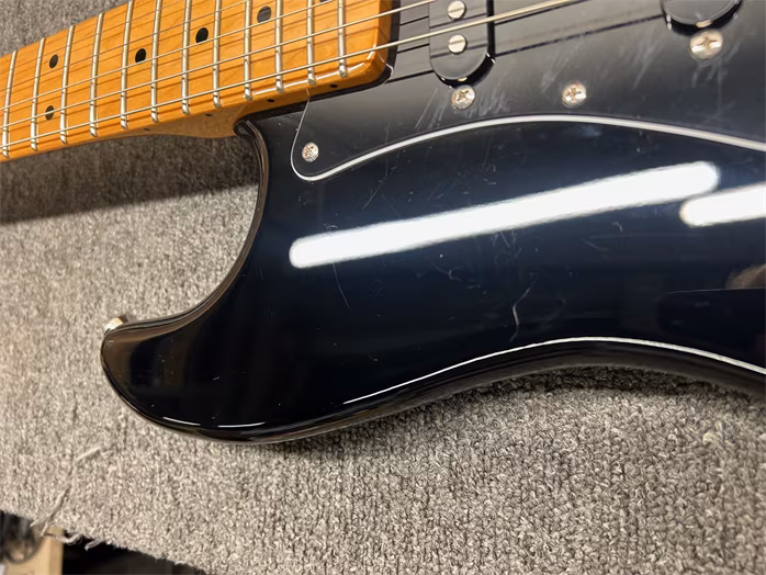 Fender Squier Classic Vibe 70s Stratocaster HSS MN BK (použité) - Elektrická gitara
