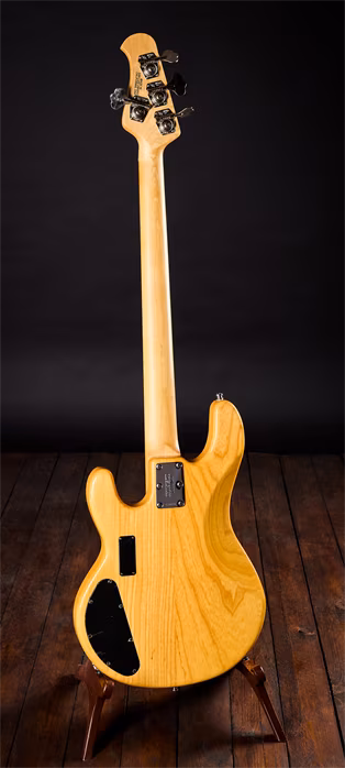 Music Man Stingray HH 4 - Elektrická basgitara