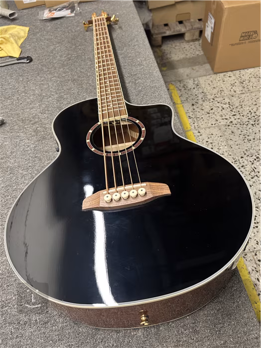 Ortega D8CE-5 (použité) - Elektroakustická basgitara