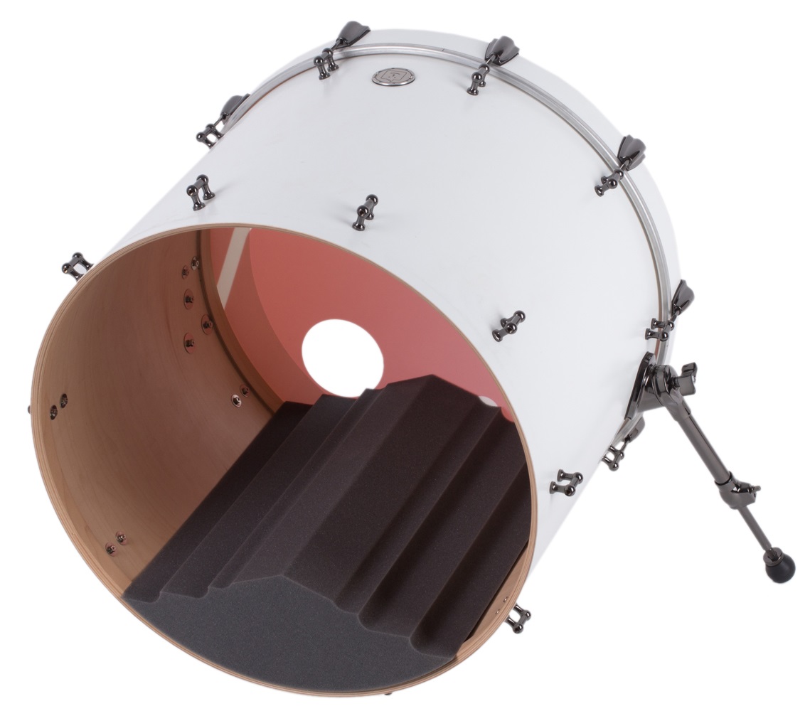 Pyramid Kick Bass 22x18