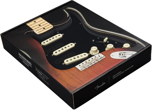 Fender Pre-Wired Pickguard, Strat SSS TX SPC BWB