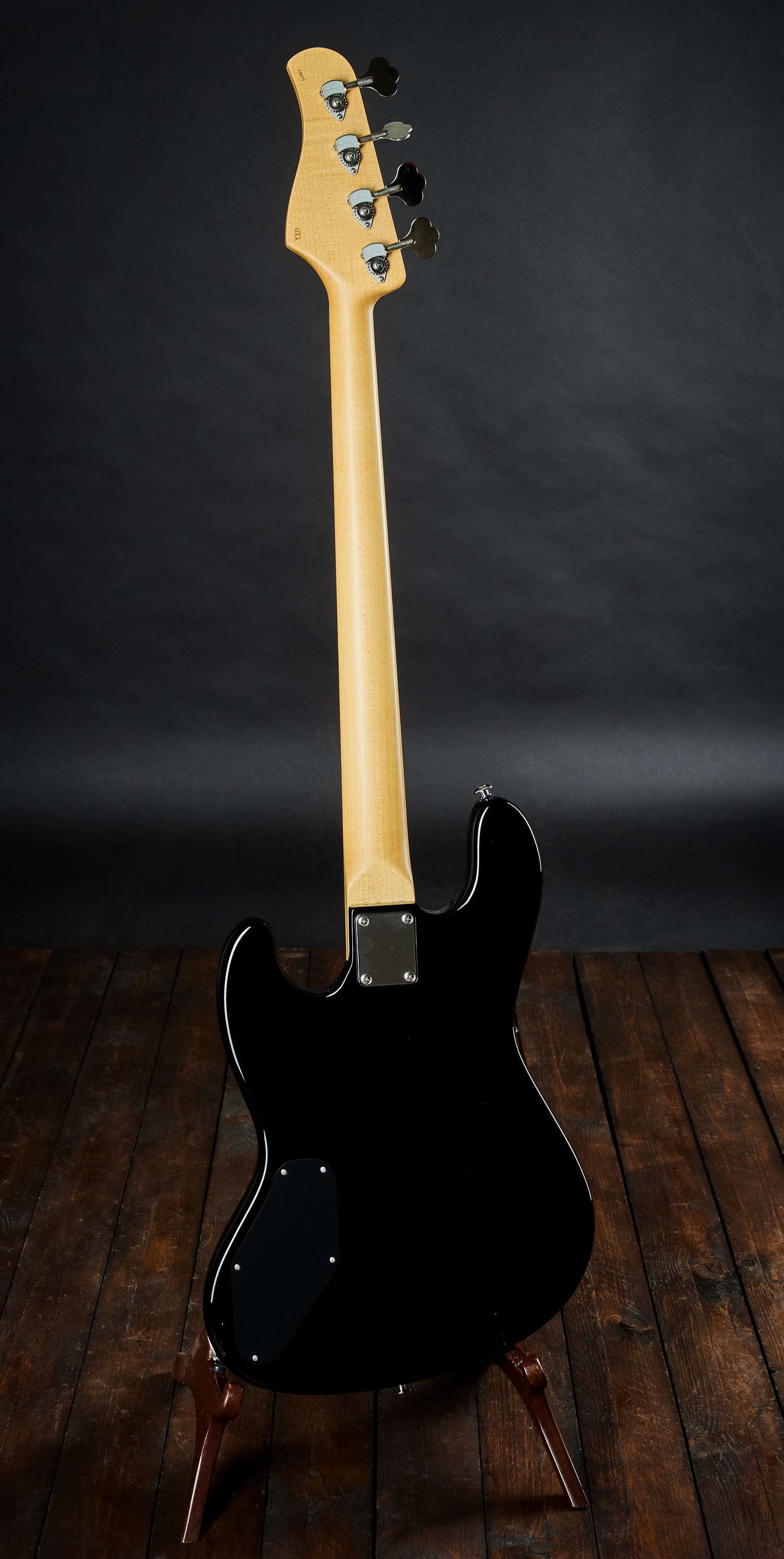 Suhr 2011 Classic J Quilt Maple Top