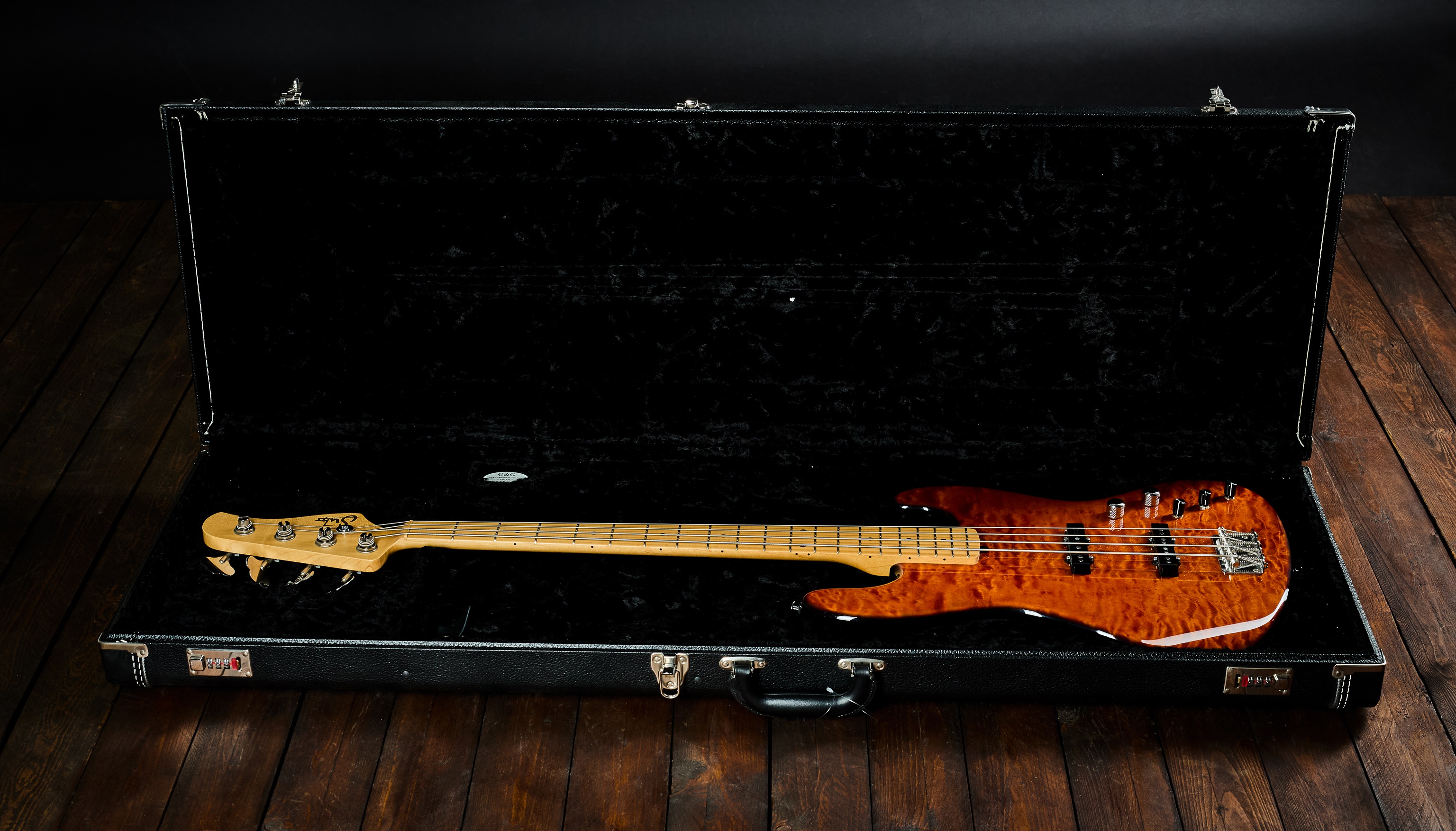Suhr 2011 Classic J Quilt Maple Top