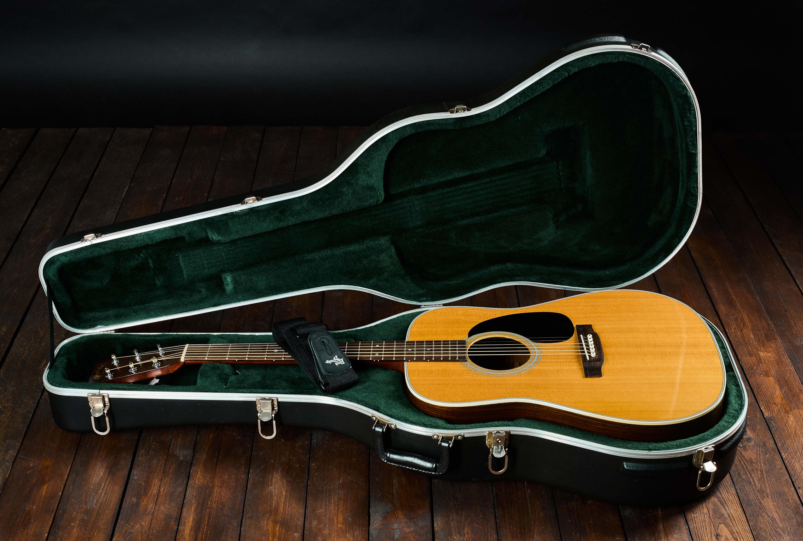 Martin 2005 D-28