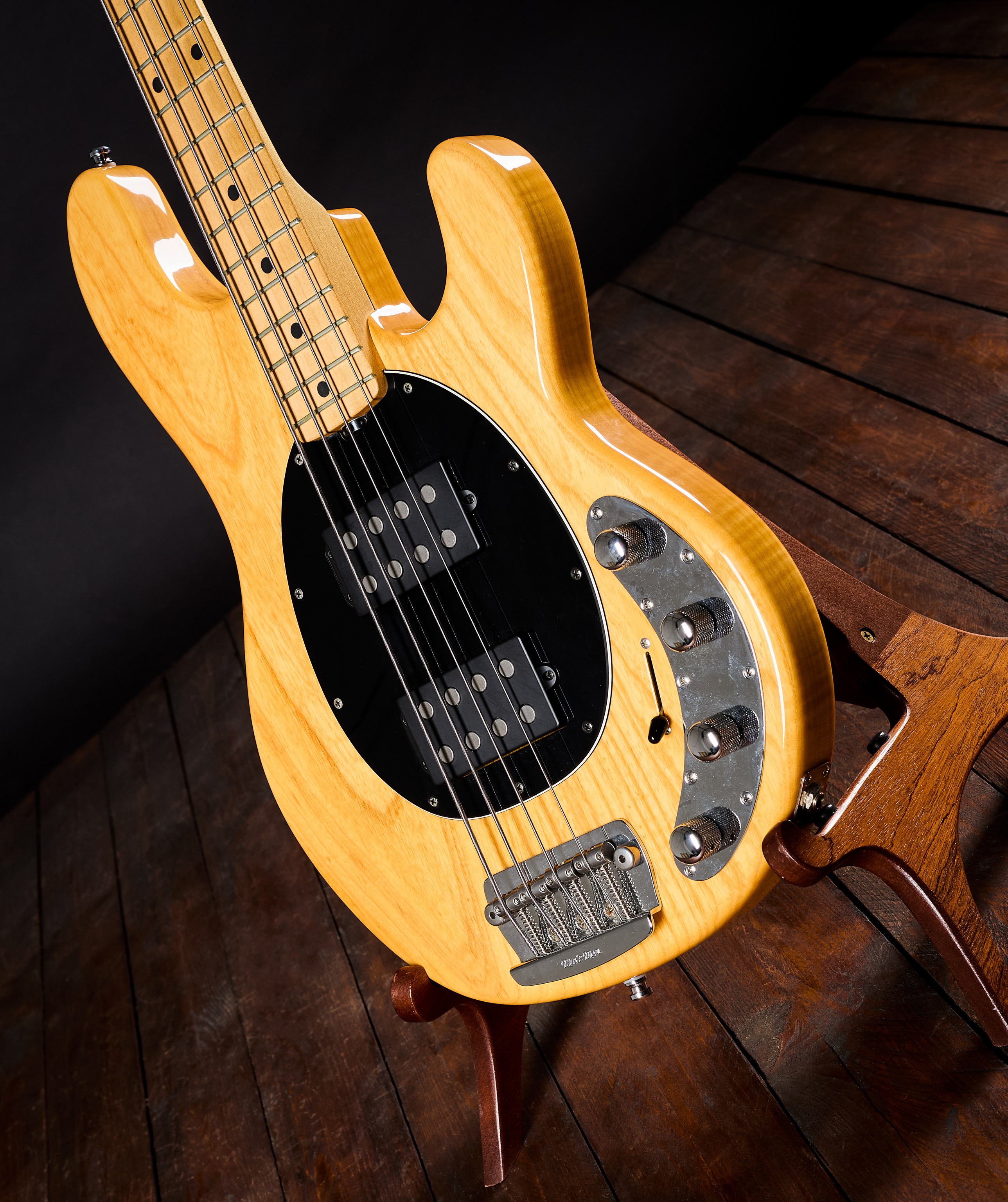 Music Man Stingray HH 4