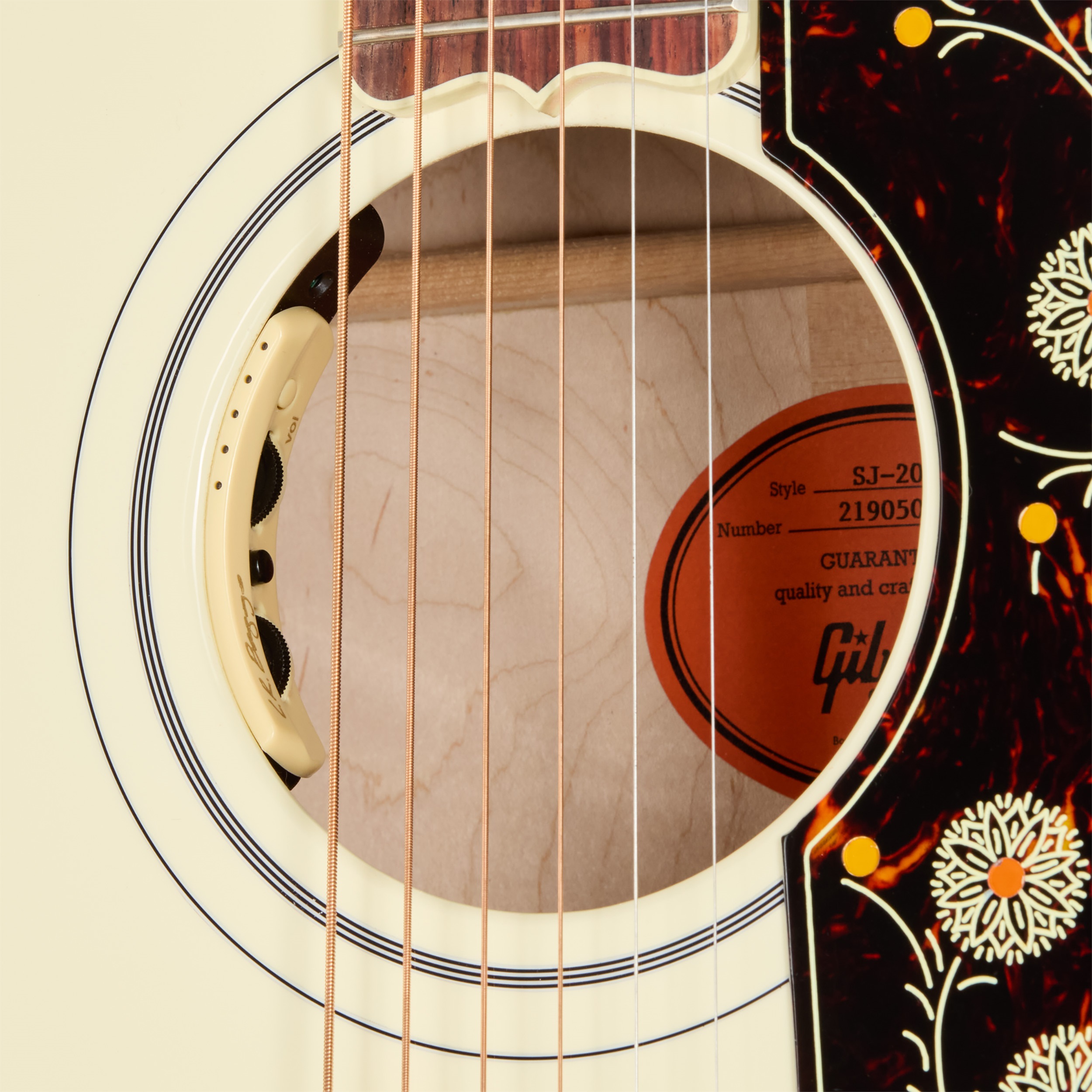 Gibson SJ-200 Standard Classic White