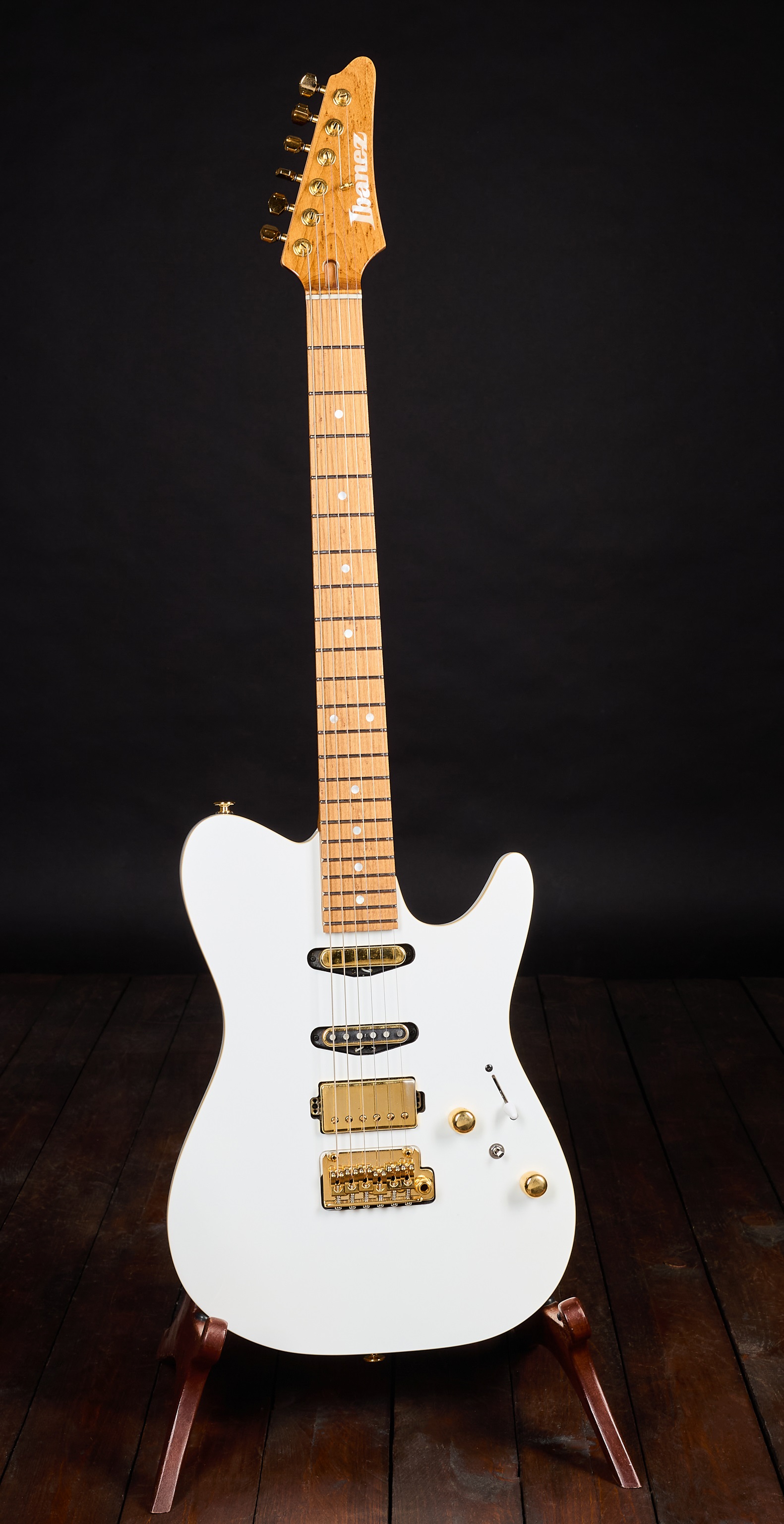 Ibanez 2024 Lari Basilio LB1 White