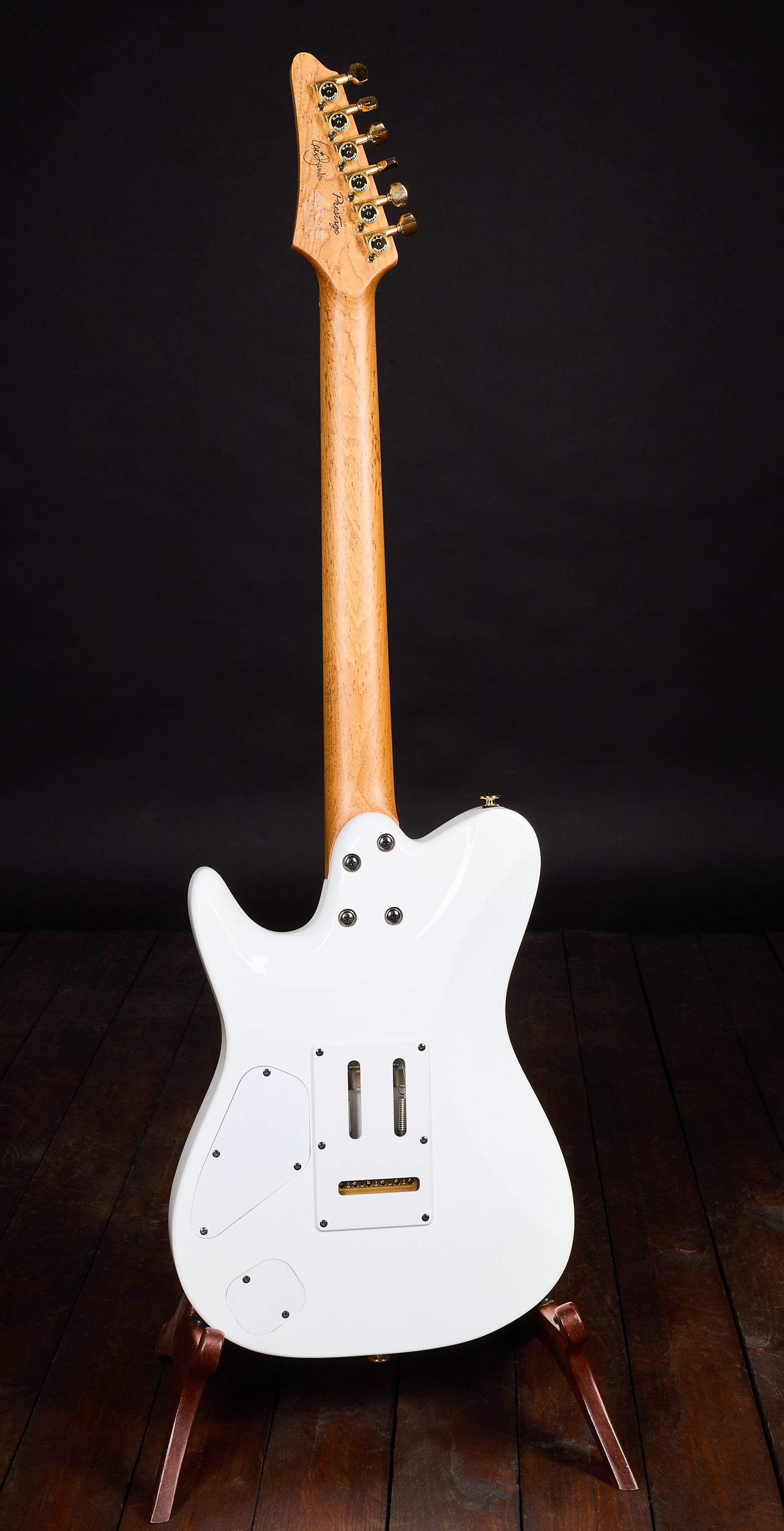 Ibanez 2024 Lari Basilio LB1 White