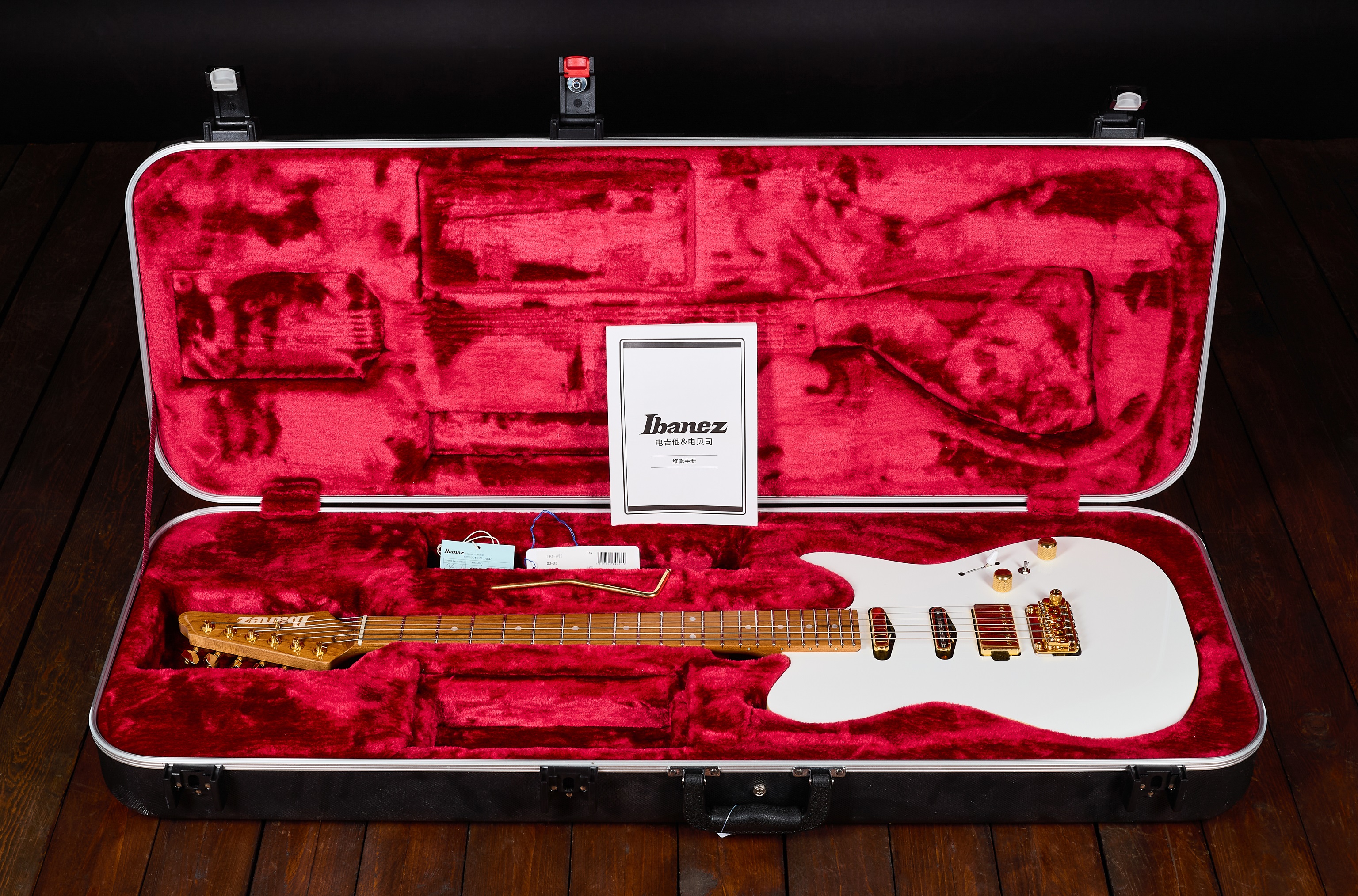 Ibanez 2024 Lari Basilio LB1 White