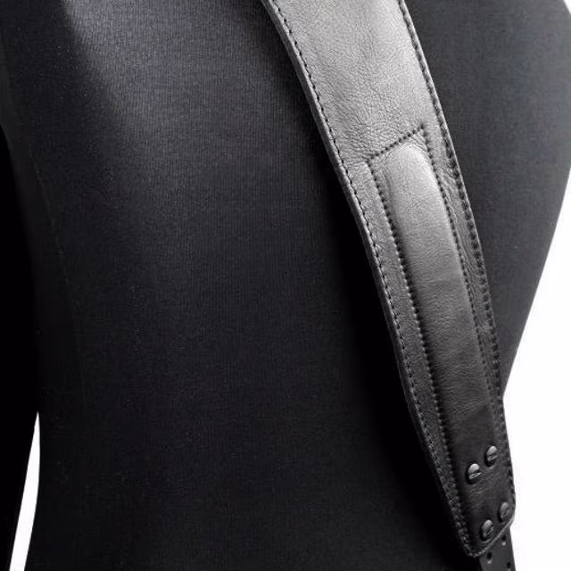 Richter Raw V Nappa Black - Gitarrengurt