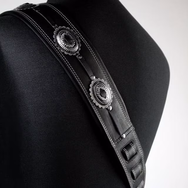 Richter Springbreak I Concho Black/Old Nikel - Gitarrengurt