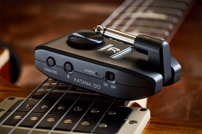 Boss KATANA:GO - Headset-Verstärker für Gitarre