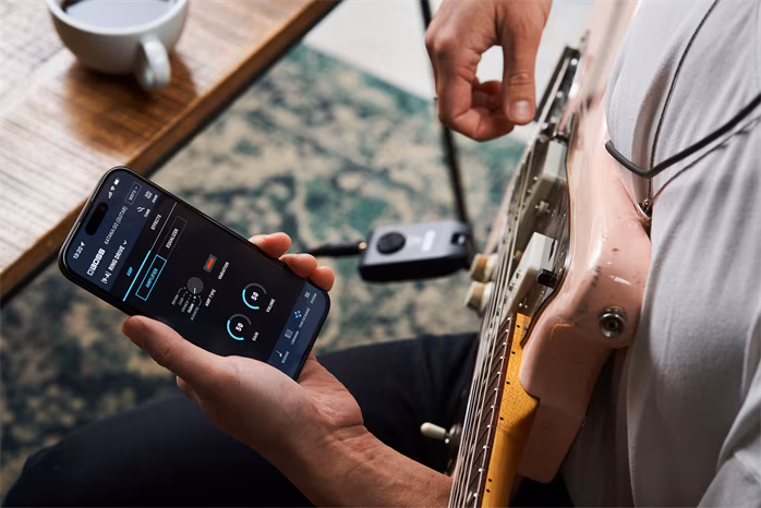 Boss KATANA:GO - Headset-Verstärker für Gitarre