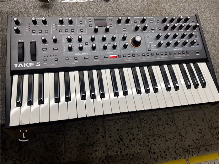 Sequential Take 5 (gebraucht) - Hybrid Synthesizer