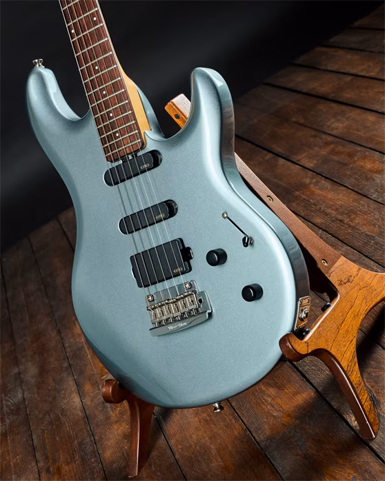 Music Man 2010 Luke II Luke Blue - E-Gitarre