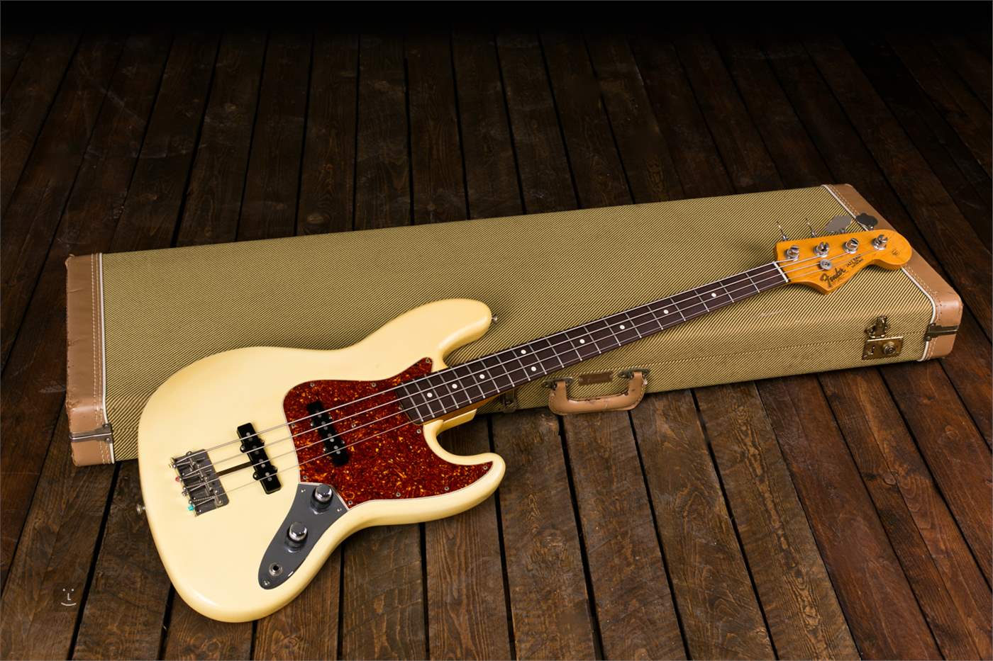 Vintage jazz bass clearance